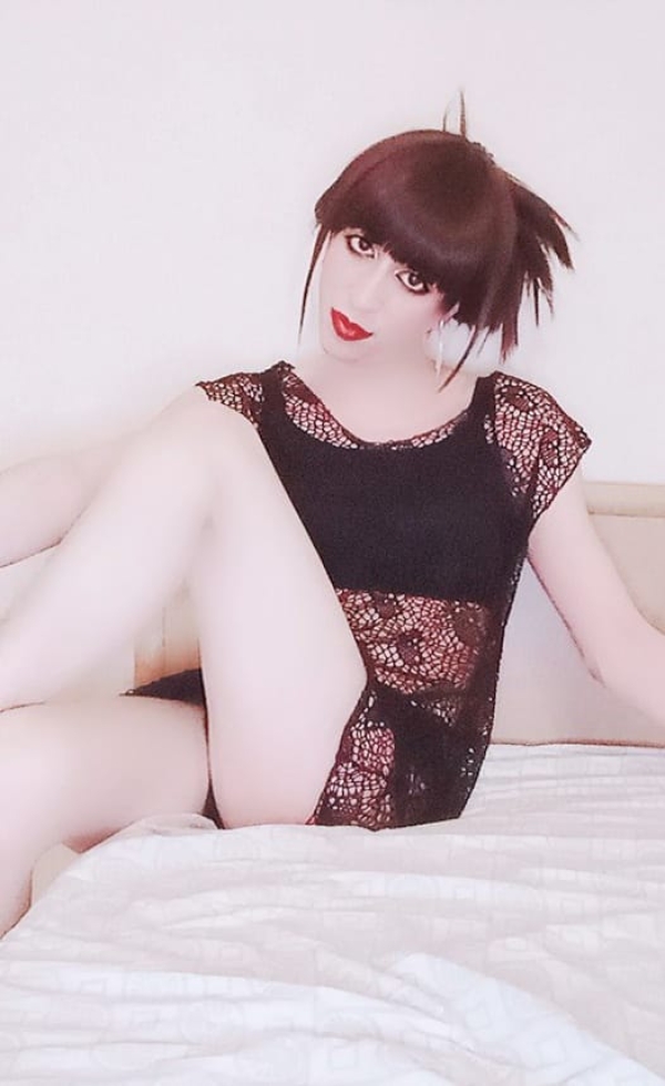 Транссексуалка Лея