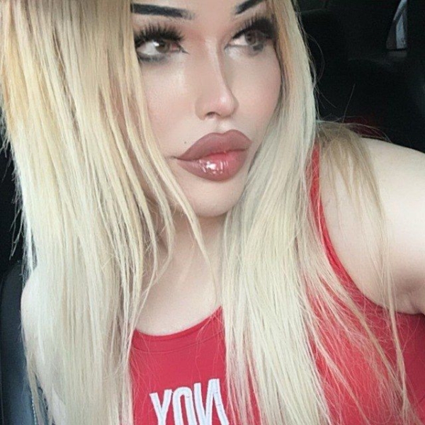 Транссексуалка Ангелина